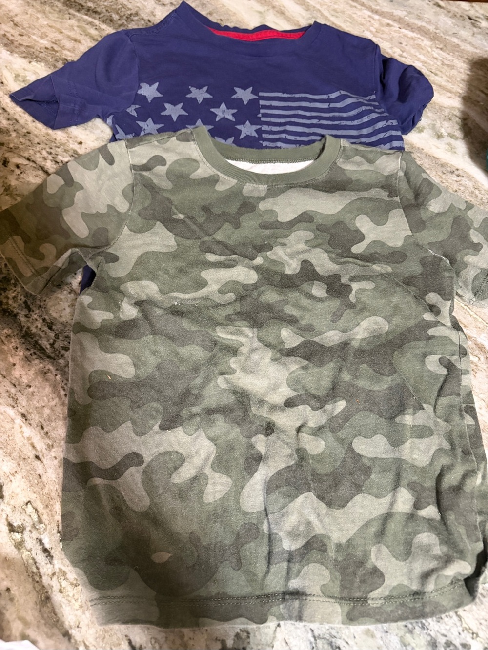 4 Kids t-shirts (2) size 4-5 (2) size 5-6